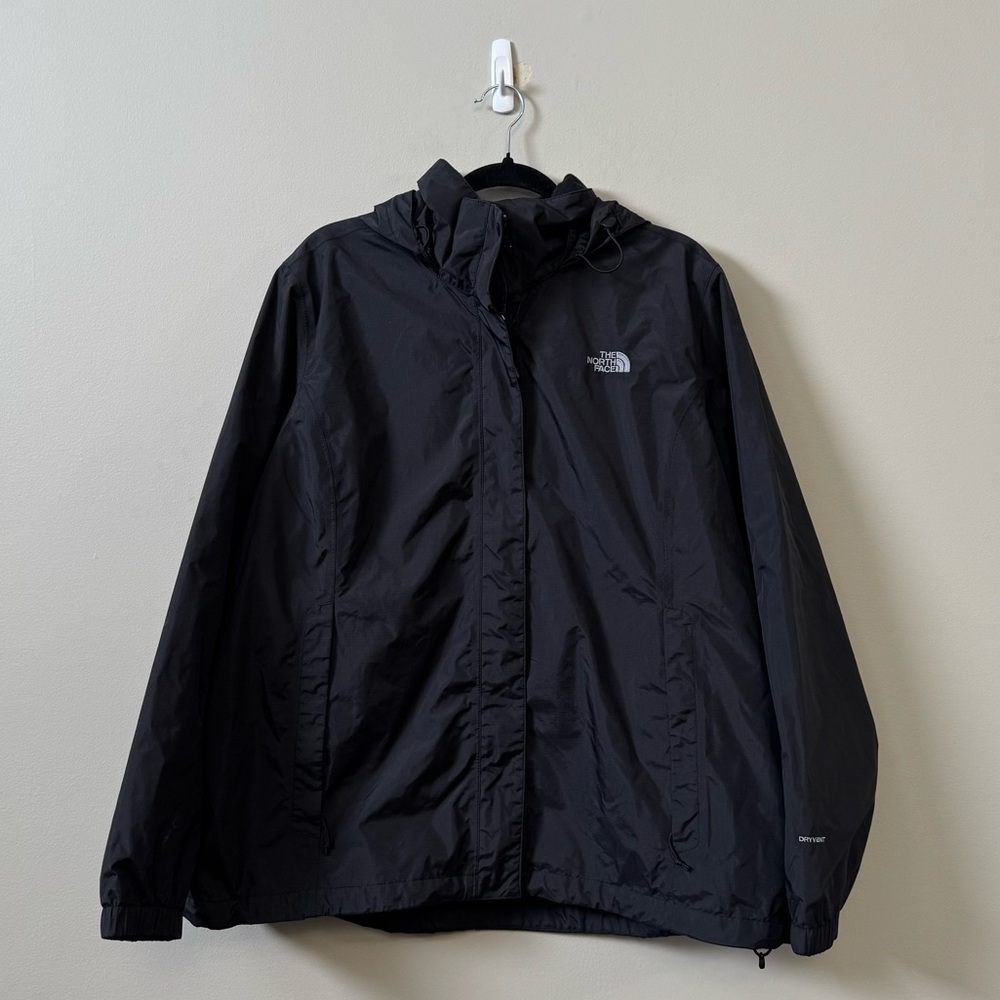 The North Face women’s resolve 2 black zip up jacket
